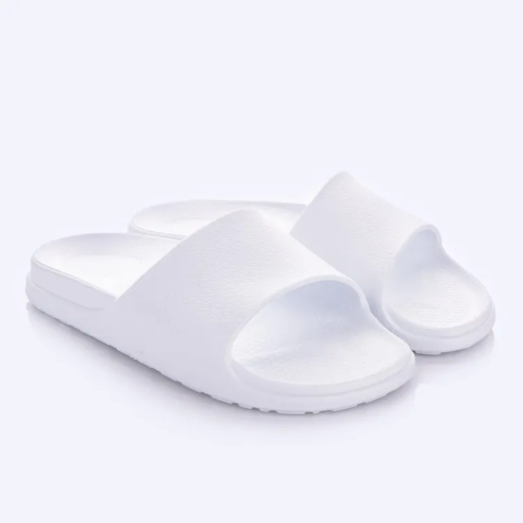 BREEZE_BIALY_2+TLO.jpg